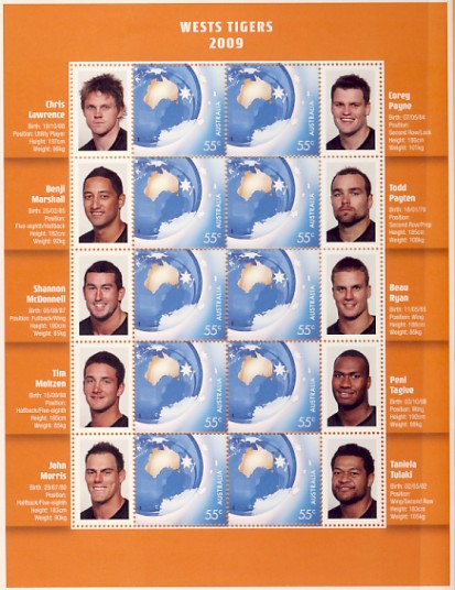 AU 2009 13-1.jpg (80032 octets)